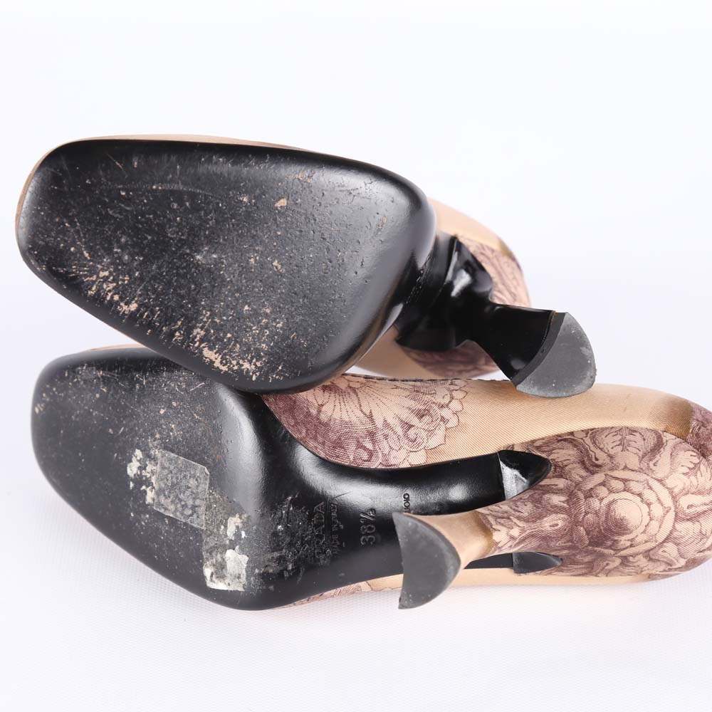 Women's Prada Pumps With Medallion Pattern