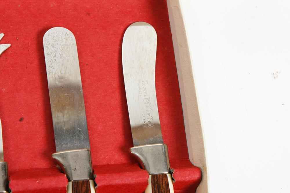 Vintage Regent Sheffield Stainless Steel Knife Set