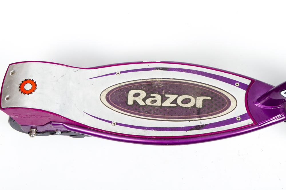 Children's Electric Razor Scooter E-150 (Purple)