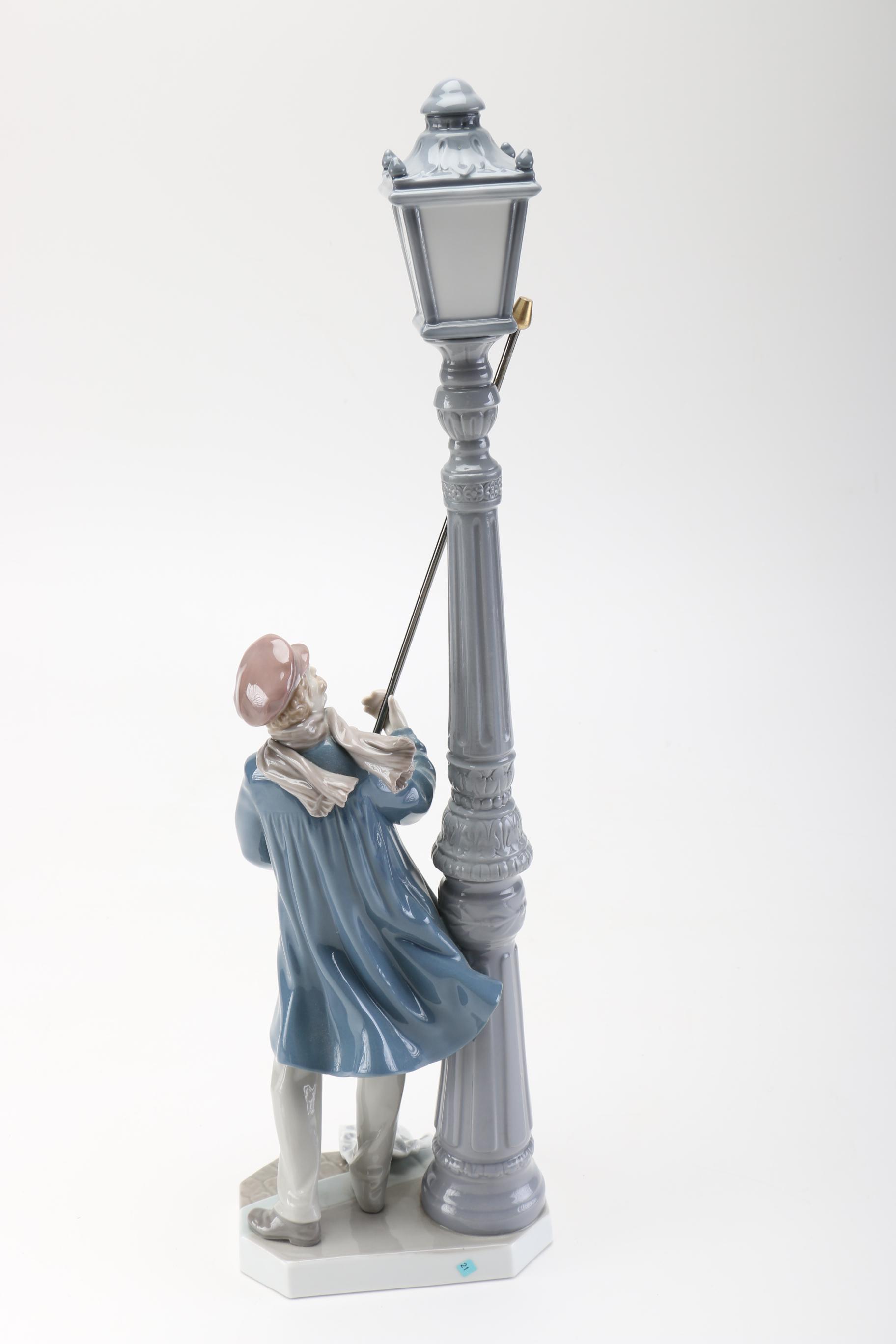 Lladró "Lamp Lighter" Porcelain Figurine