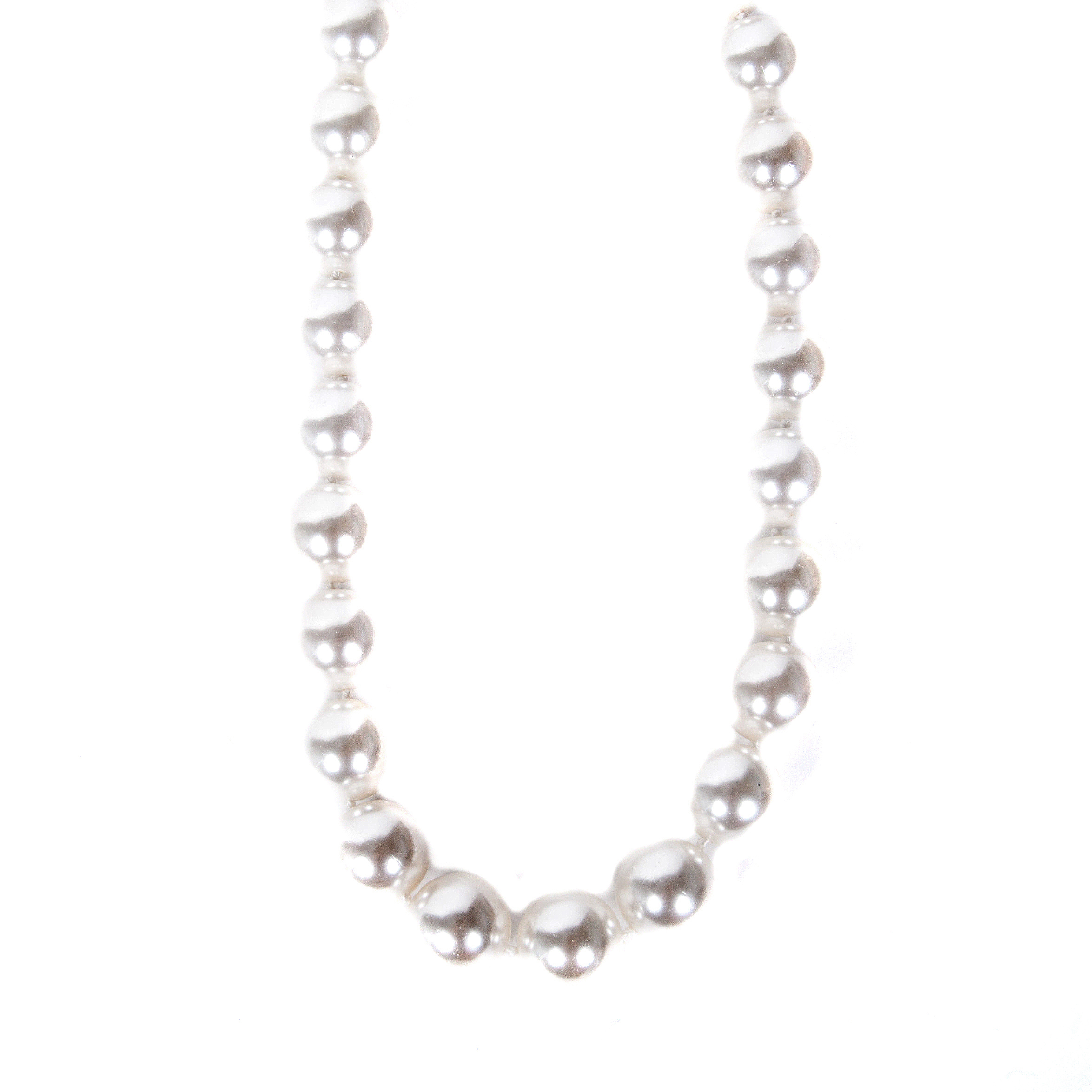 Simulate Pearl Necklace by Danusha