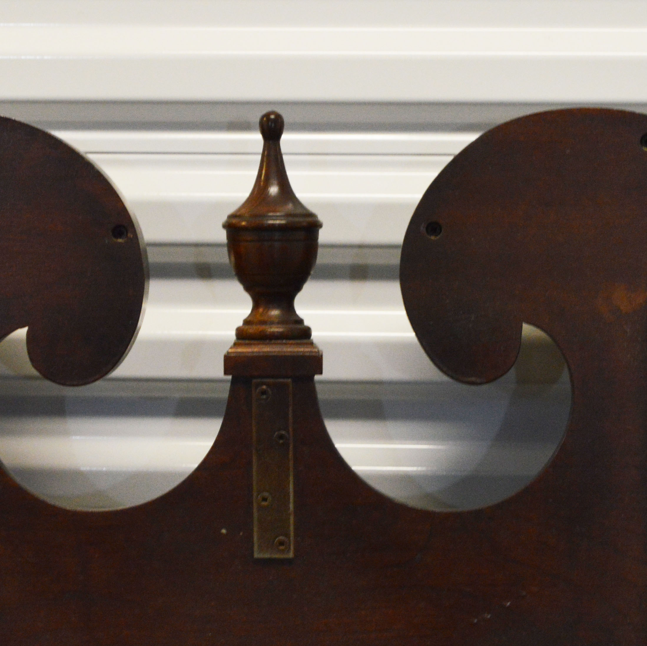 Queen Anne or Federal Style Ethan Allen Bed Frame