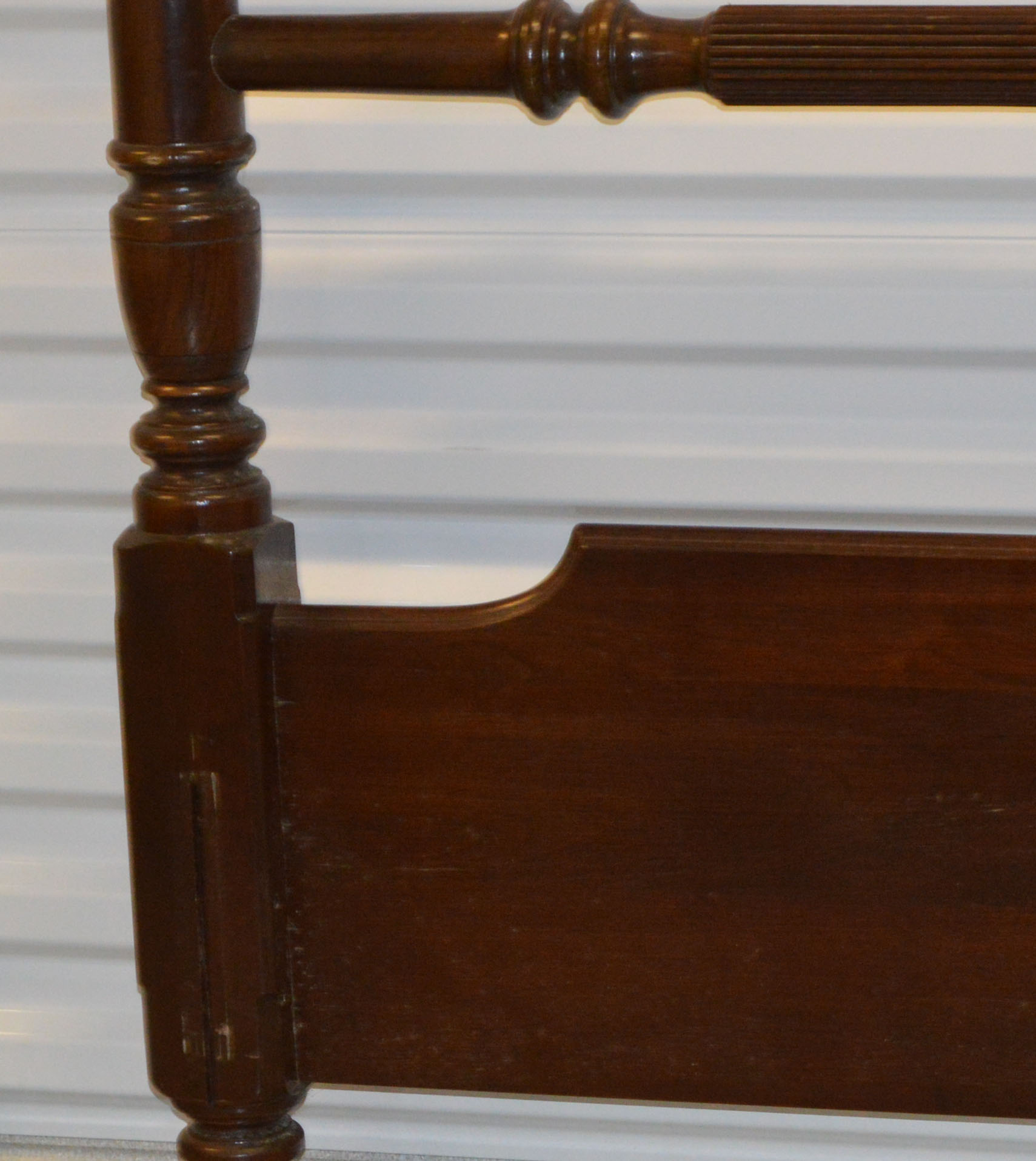 Queen Anne or Federal Style Ethan Allen Bed Frame