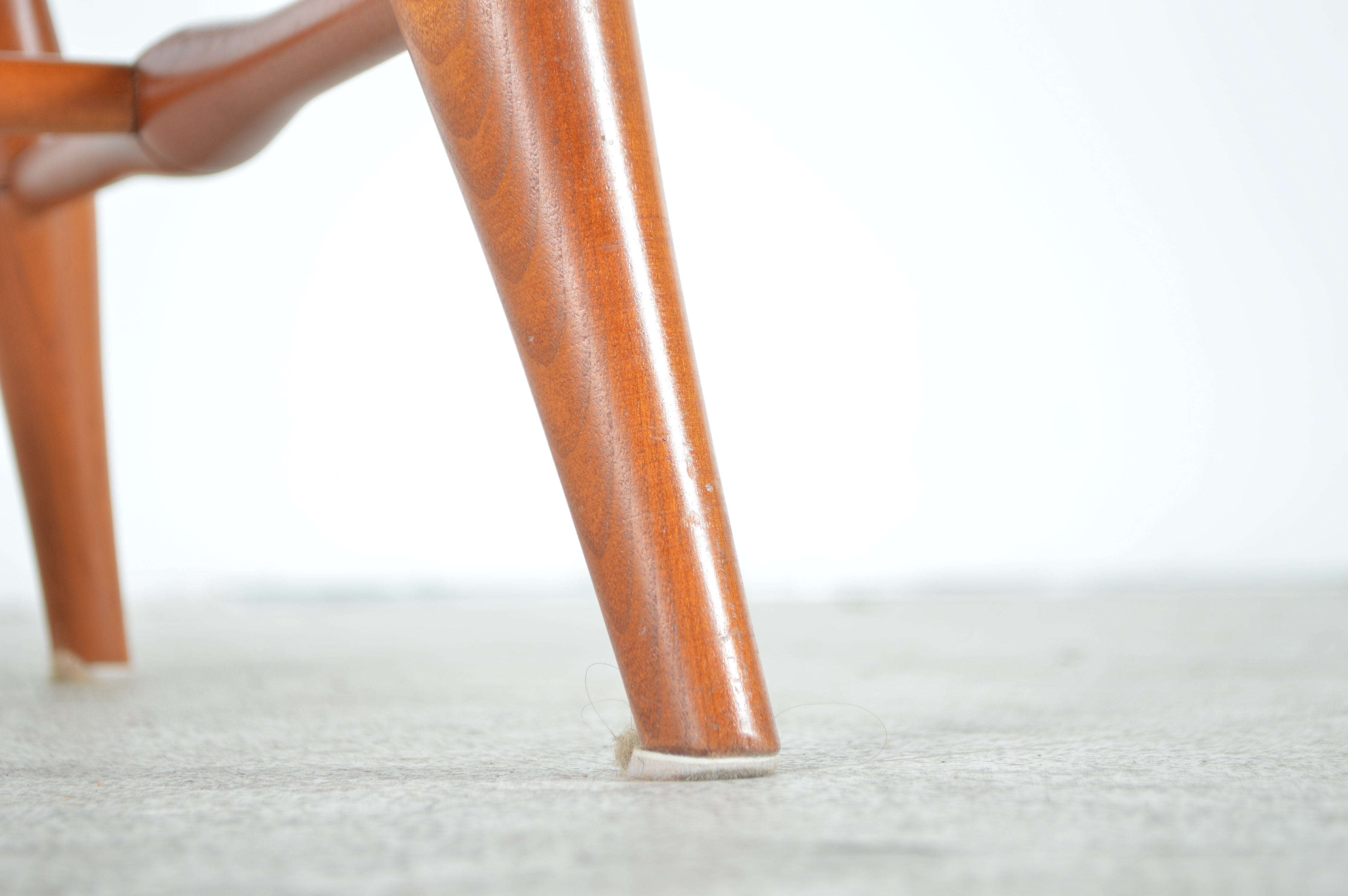 Tom Seely Furniture Cherry Dining Chairs