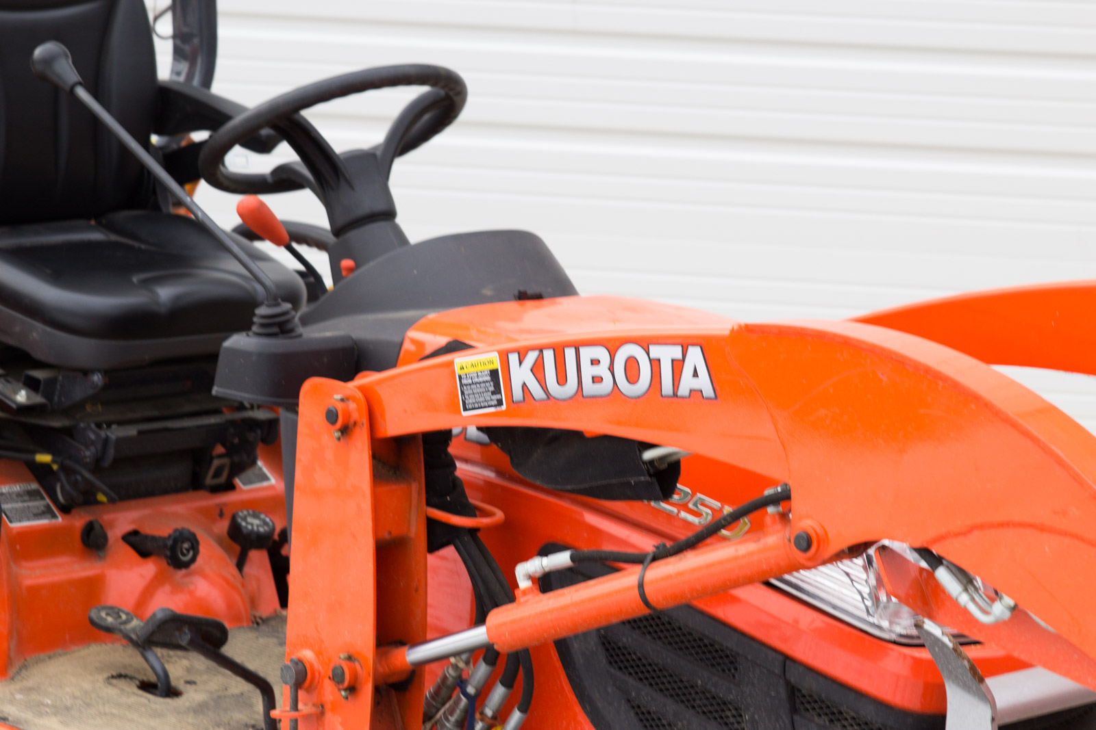 Kubota BX25DLB Tractor with Loader and Backhoe Attachments