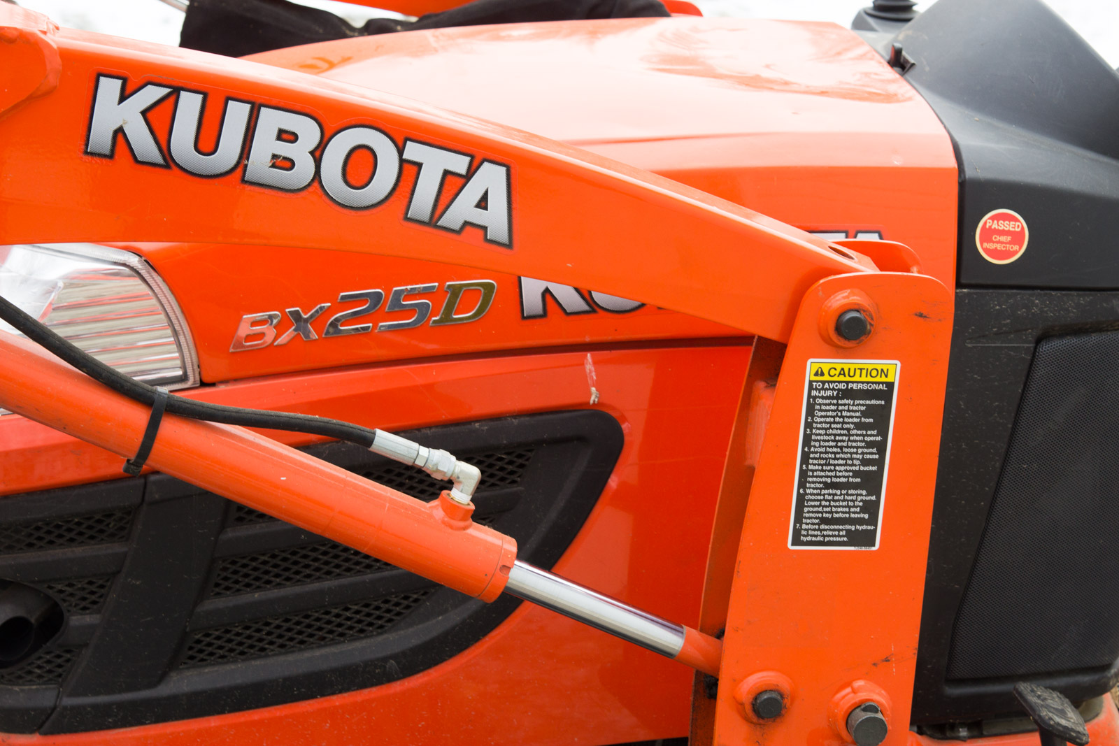Kubota BX25DLB Tractor with Loader and Backhoe Attachments