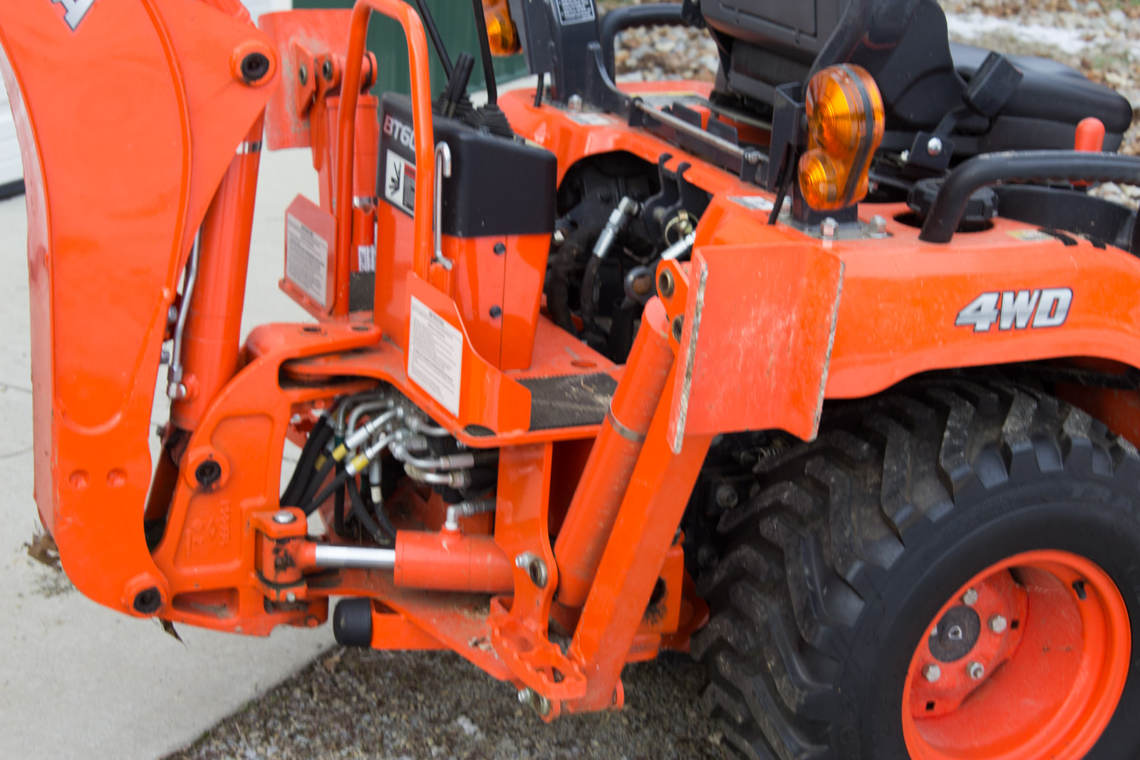 Kubota BX25DLB Tractor with Loader and Backhoe Attachments