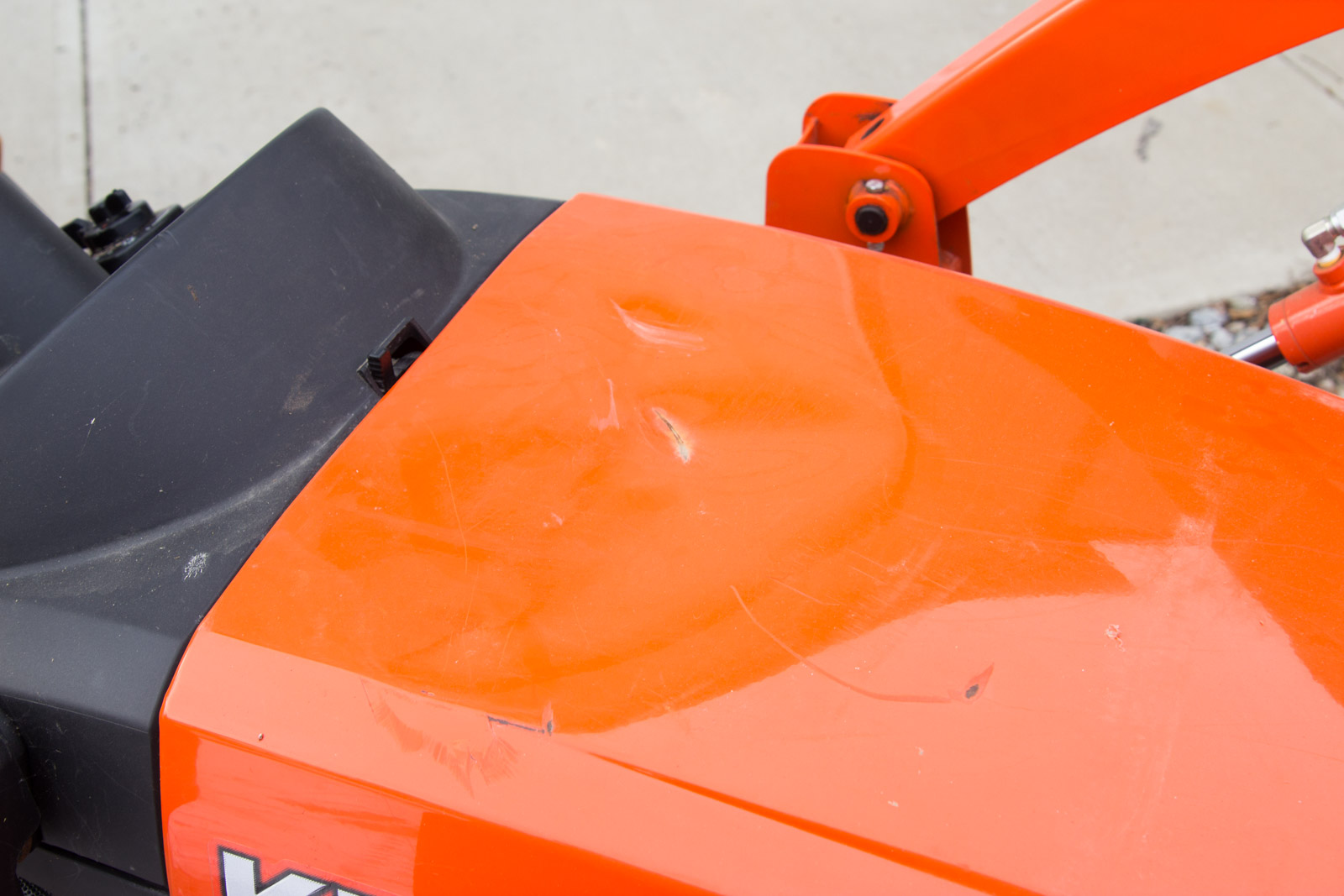 Kubota BX25DLB Tractor with Loader and Backhoe Attachments