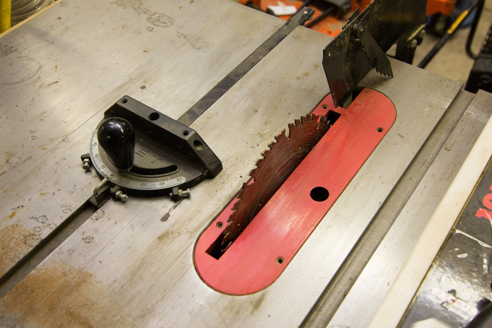 Jet 10-Inch JTAS-10XL-1 Tilting Arbor Saw with Accessories