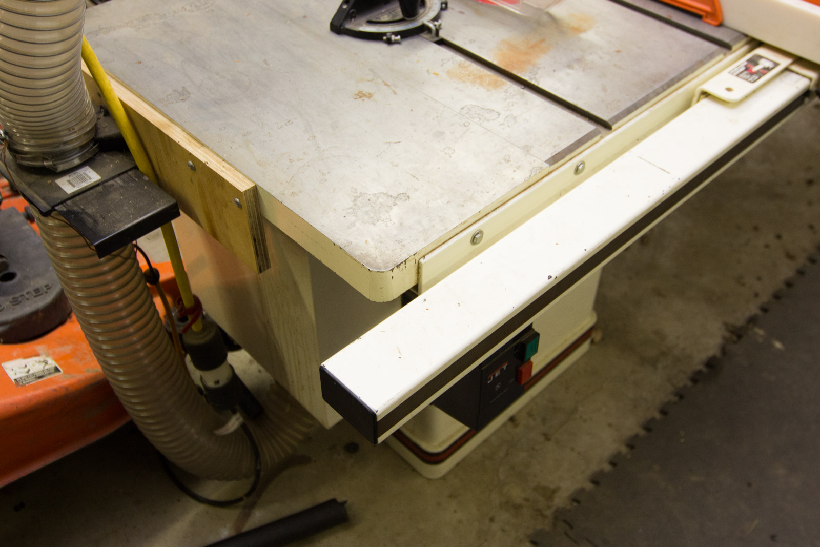 Jet 10-Inch JTAS-10XL-1 Tilting Arbor Saw with Accessories