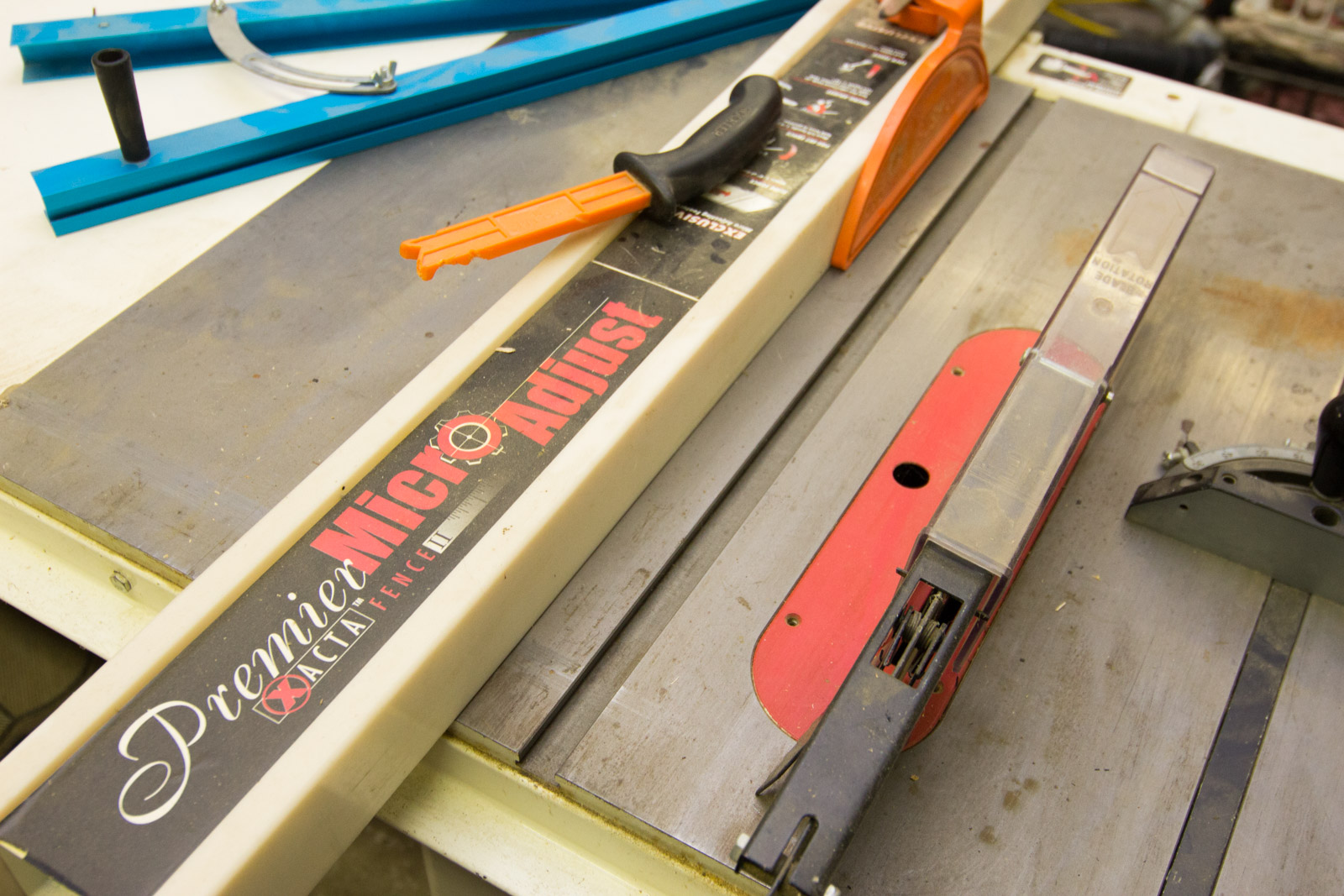 Jet 10-Inch JTAS-10XL-1 Tilting Arbor Saw with Accessories