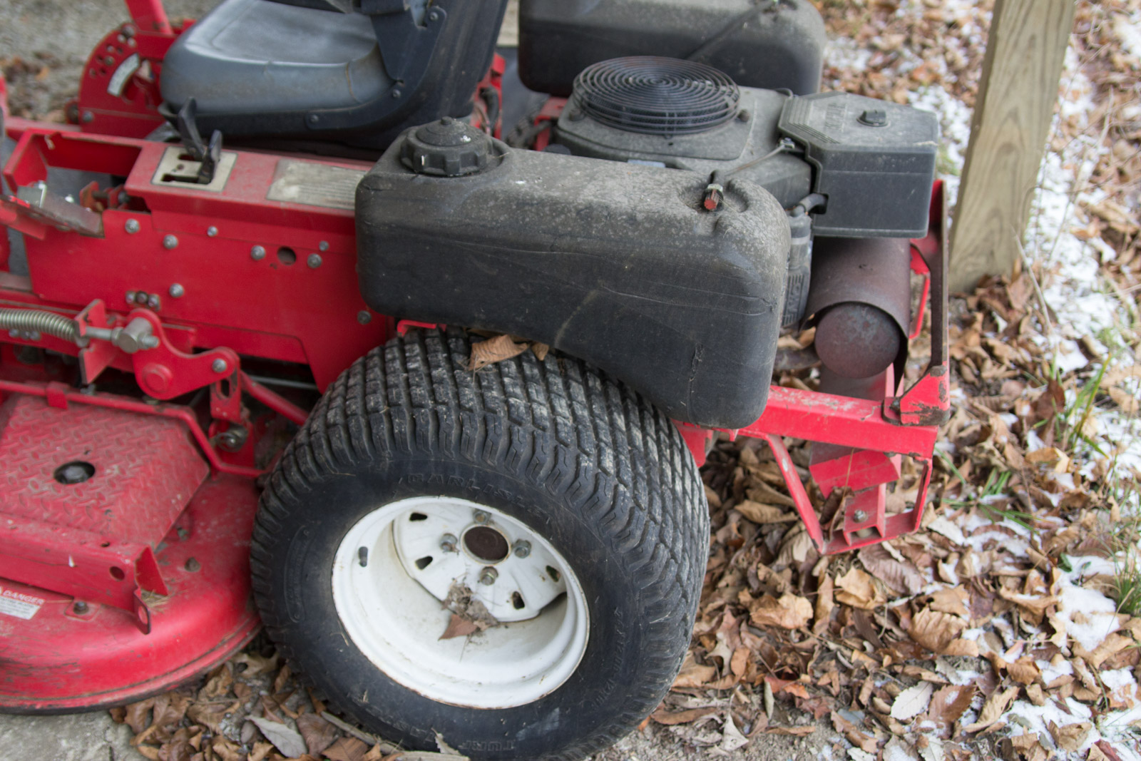 MTD Pro Z2560 Zero Turn Mower