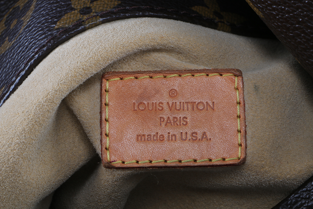 Louis Vuitton Monogram Artsy Bag