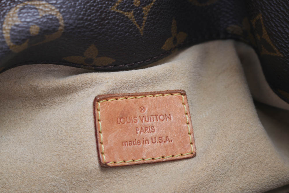 Louis Vuitton Monogram Artsy Bag