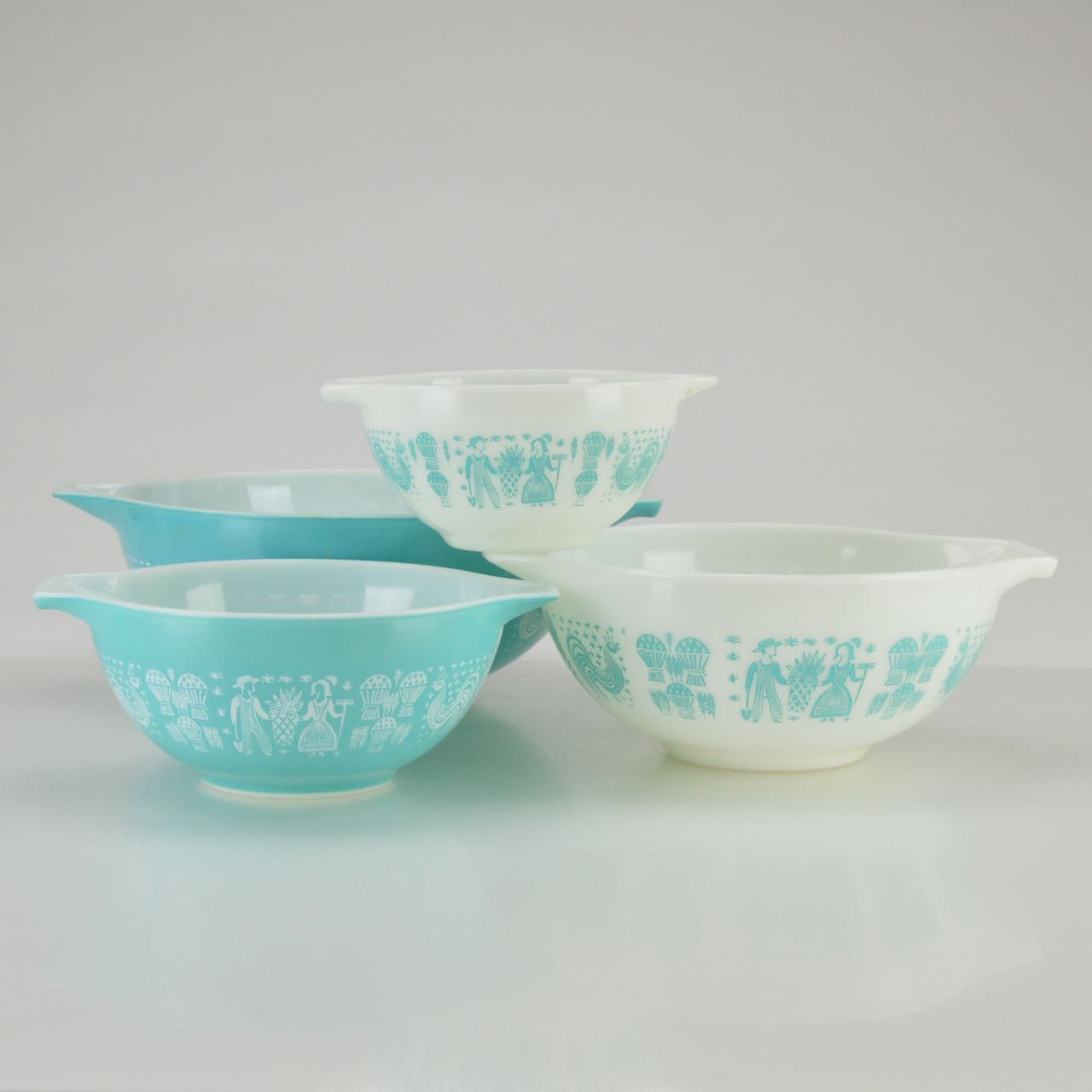 Pyrex "Amish Butterprint" Kitchen Bowls