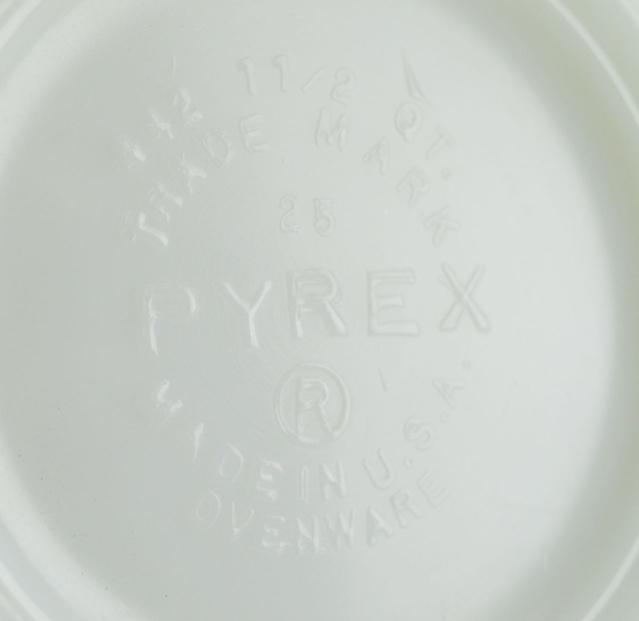 Pyrex "Amish Butterprint" Kitchen Bowls