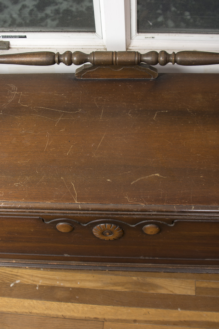 Vintage Lane Cedar-Lined Wood Chest