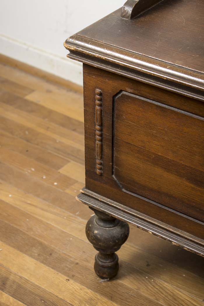 Vintage Lane Cedar-Lined Wood Chest