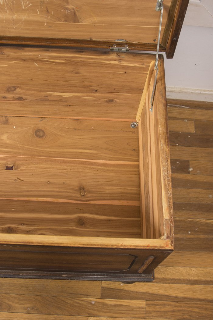 Vintage Lane Cedar-Lined Wood Chest