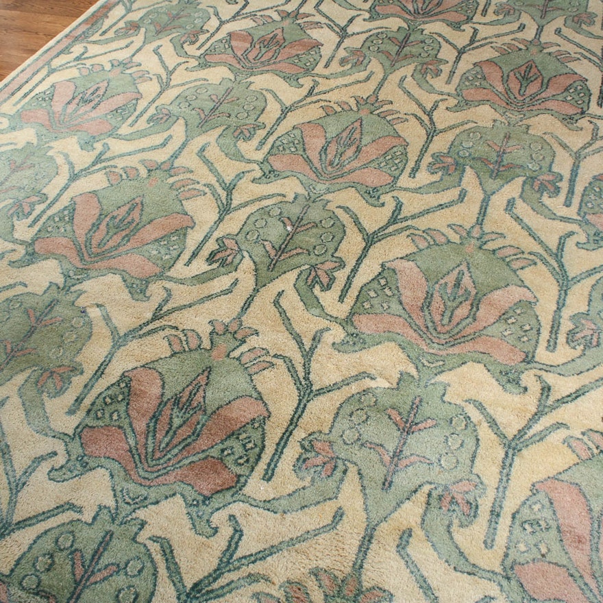 Hand Knotted Arts and Crafts Style Wool Area Rug