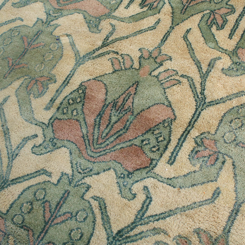 Hand Knotted Arts and Crafts Style Wool Area Rug