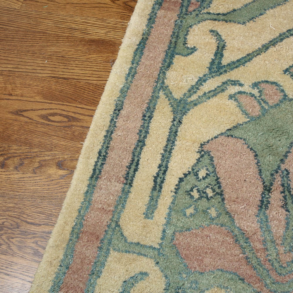 Hand Knotted Arts and Crafts Style Wool Area Rug