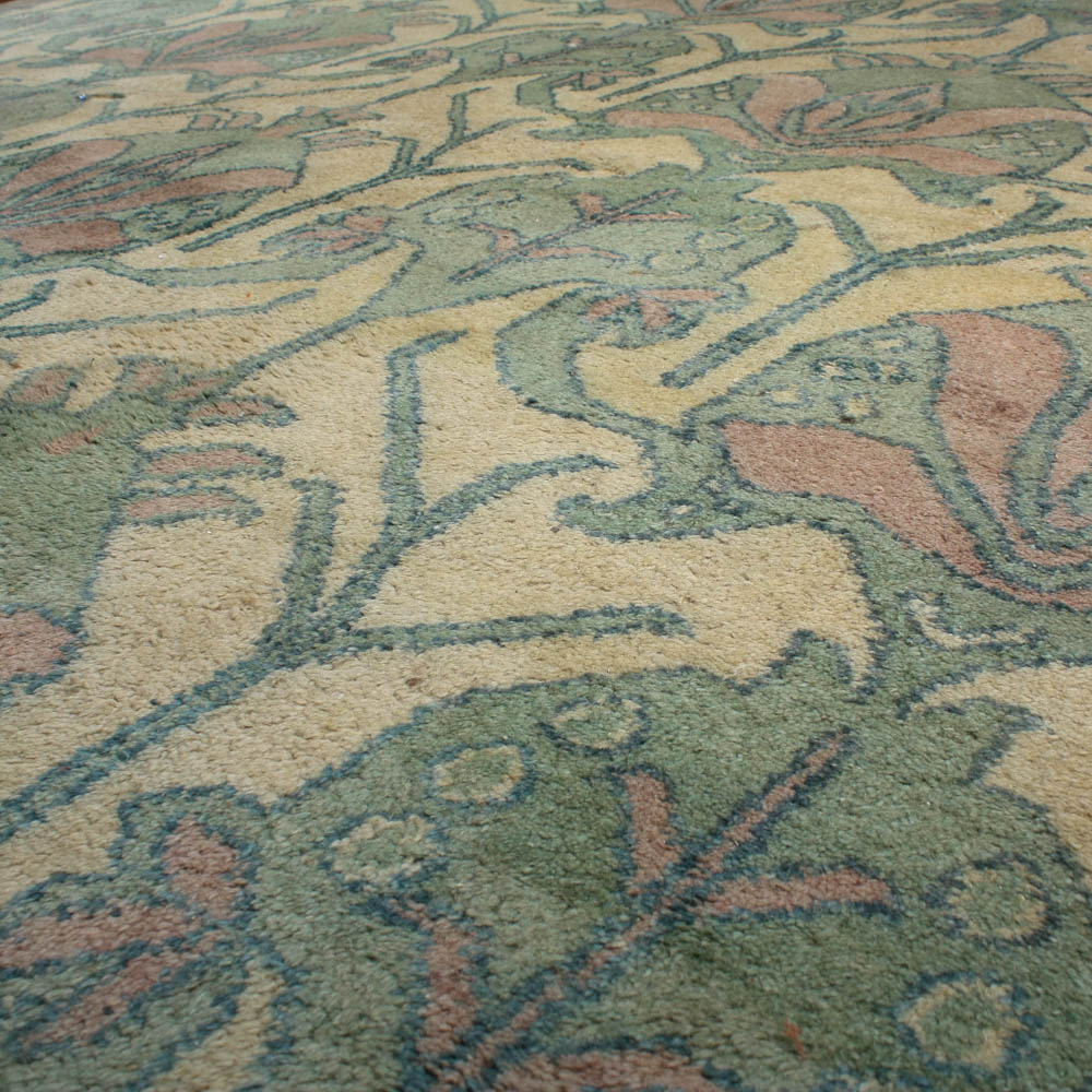 Hand Knotted Arts and Crafts Style Wool Area Rug