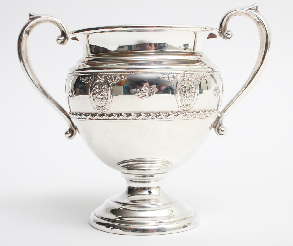 Wallace Sterling Silver "Rose Point" Sugar Bowl