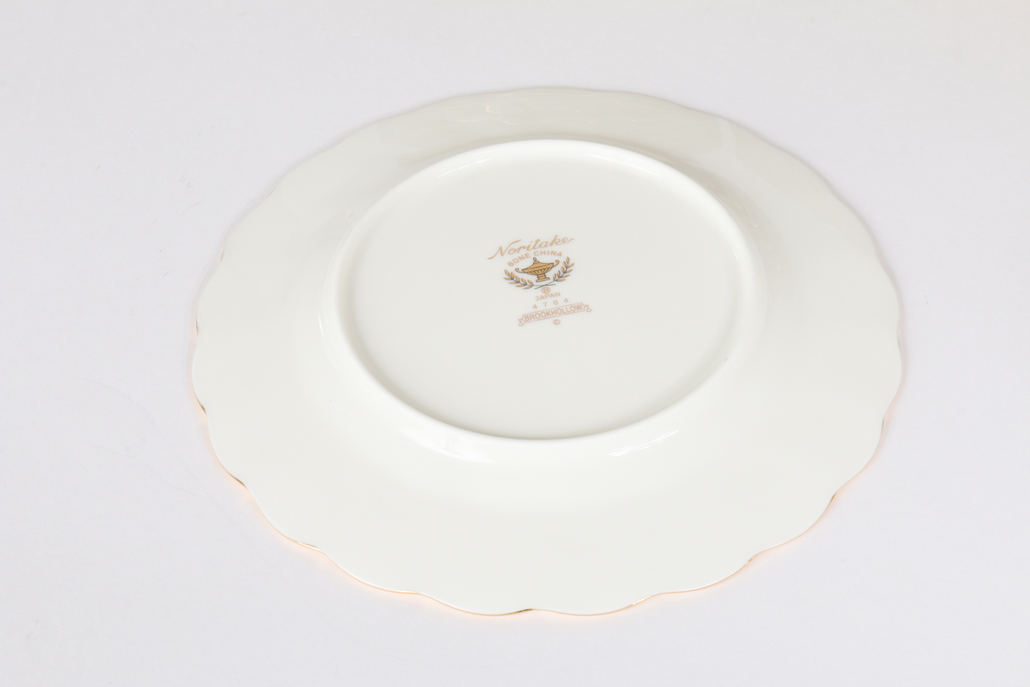 Noritake Brookhollow Bone China for Eight and Accessories