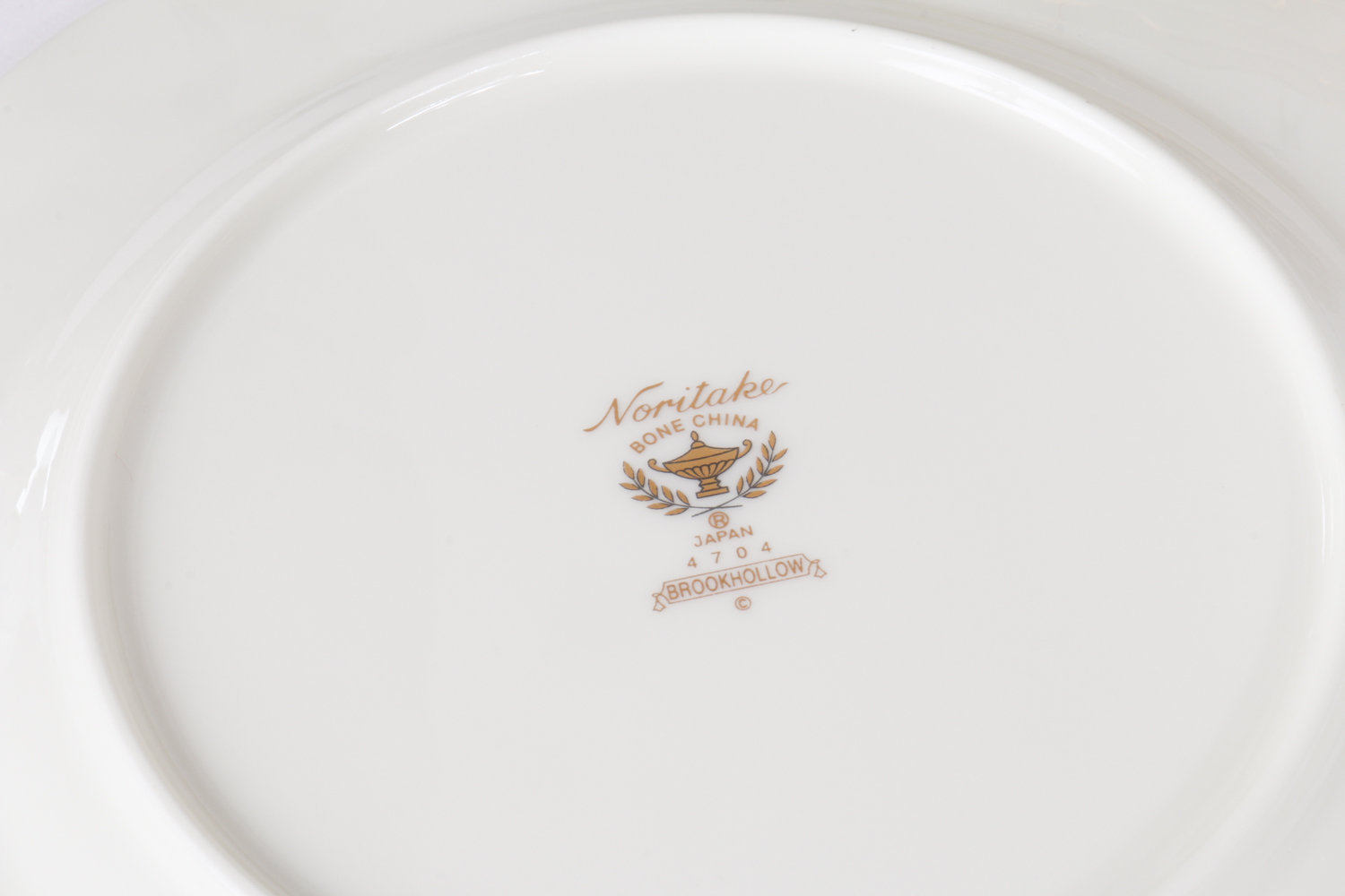 Noritake Brookhollow Bone China for Eight and Accessories