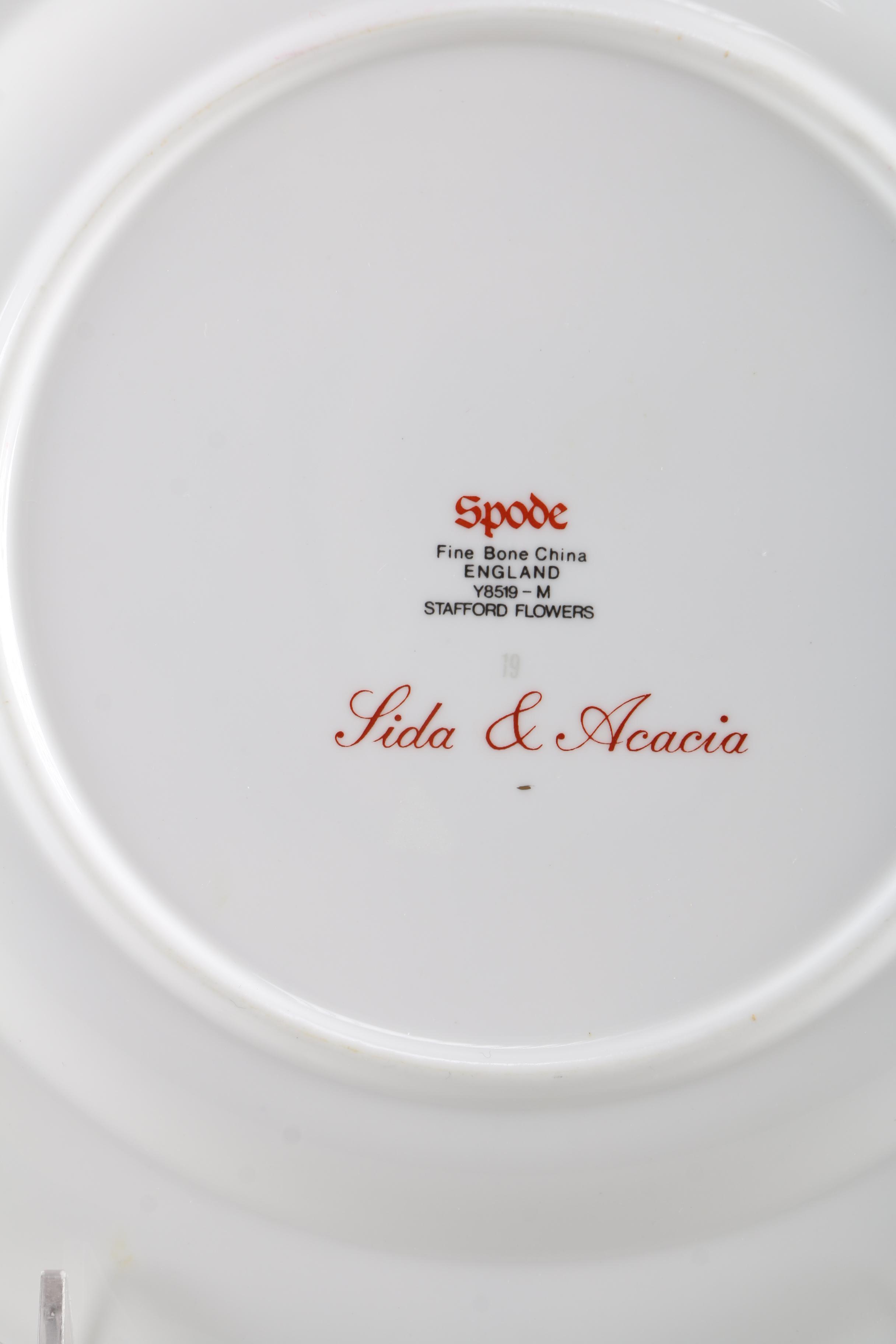 Spode "Stafford Flowers" China Plates and Tray