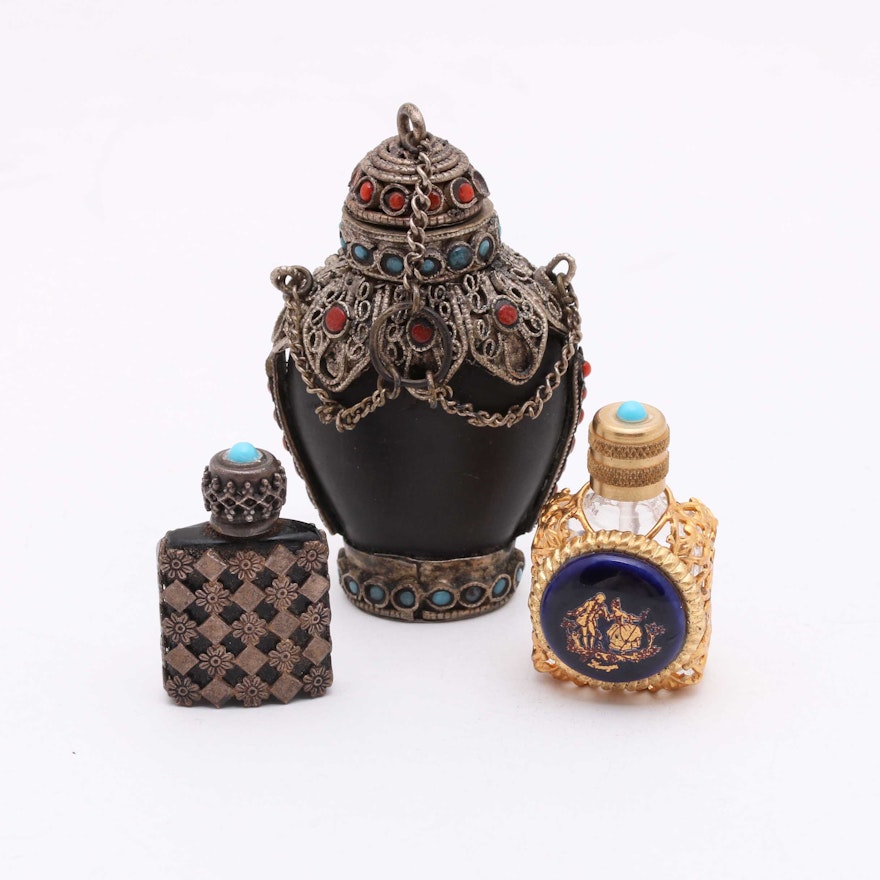 Assortment of Snuff and Perfume Bottles