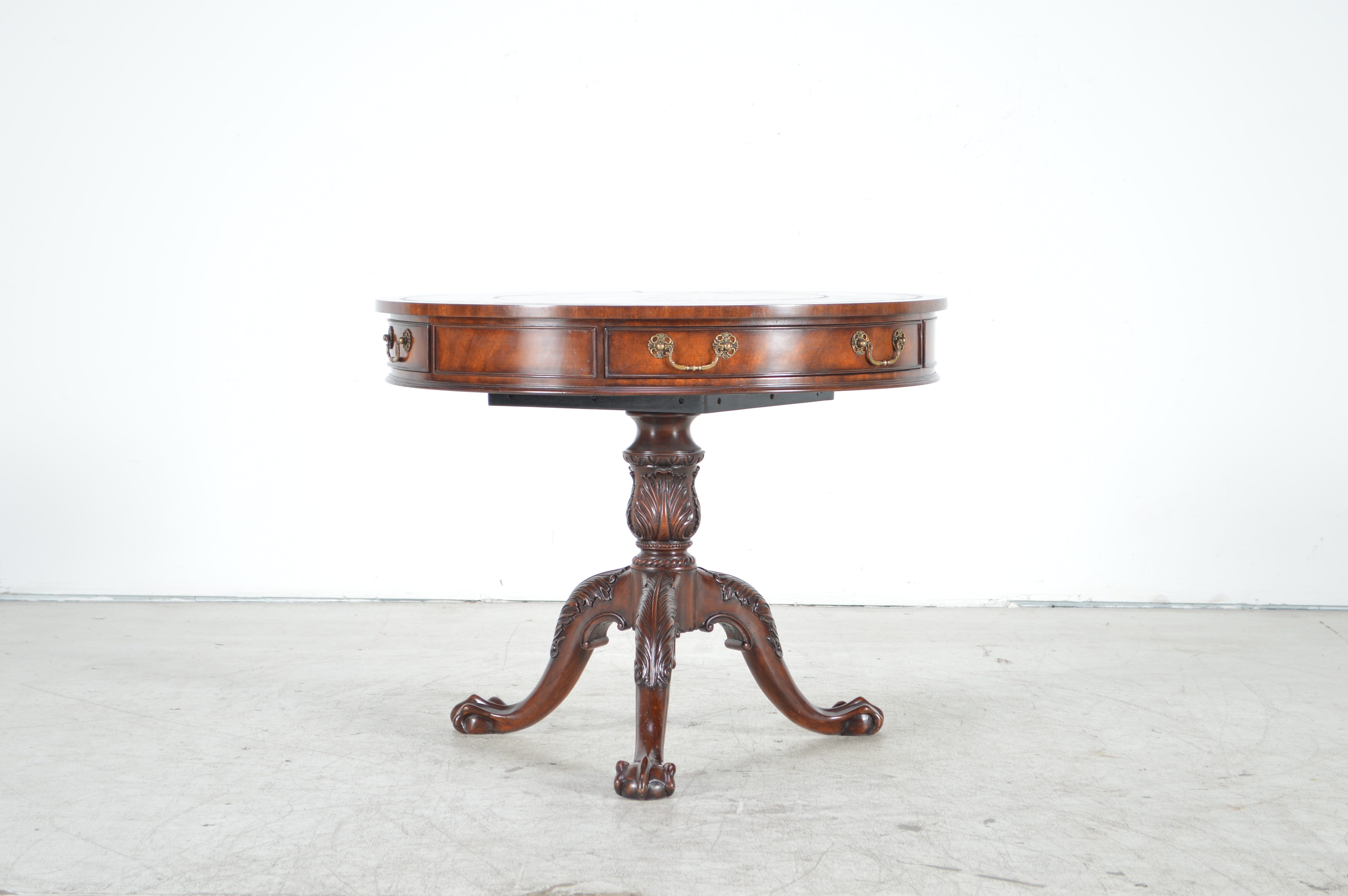 Lloyd Buxton Reproduction Georgian Style Pedestal Table