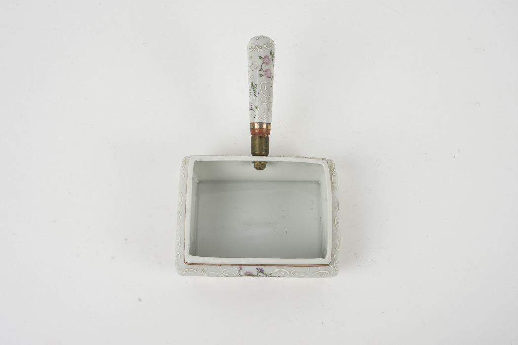 Vintage Decorative Ash Butler and Trays