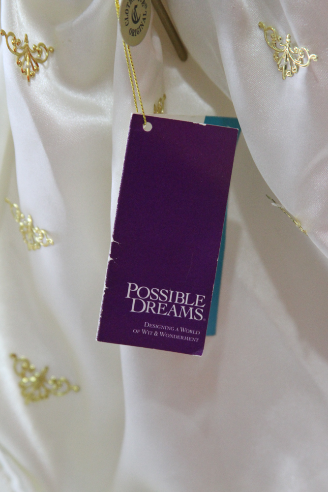 Porcelain Dolls Including "Nefertiti" by Kathleen Hill