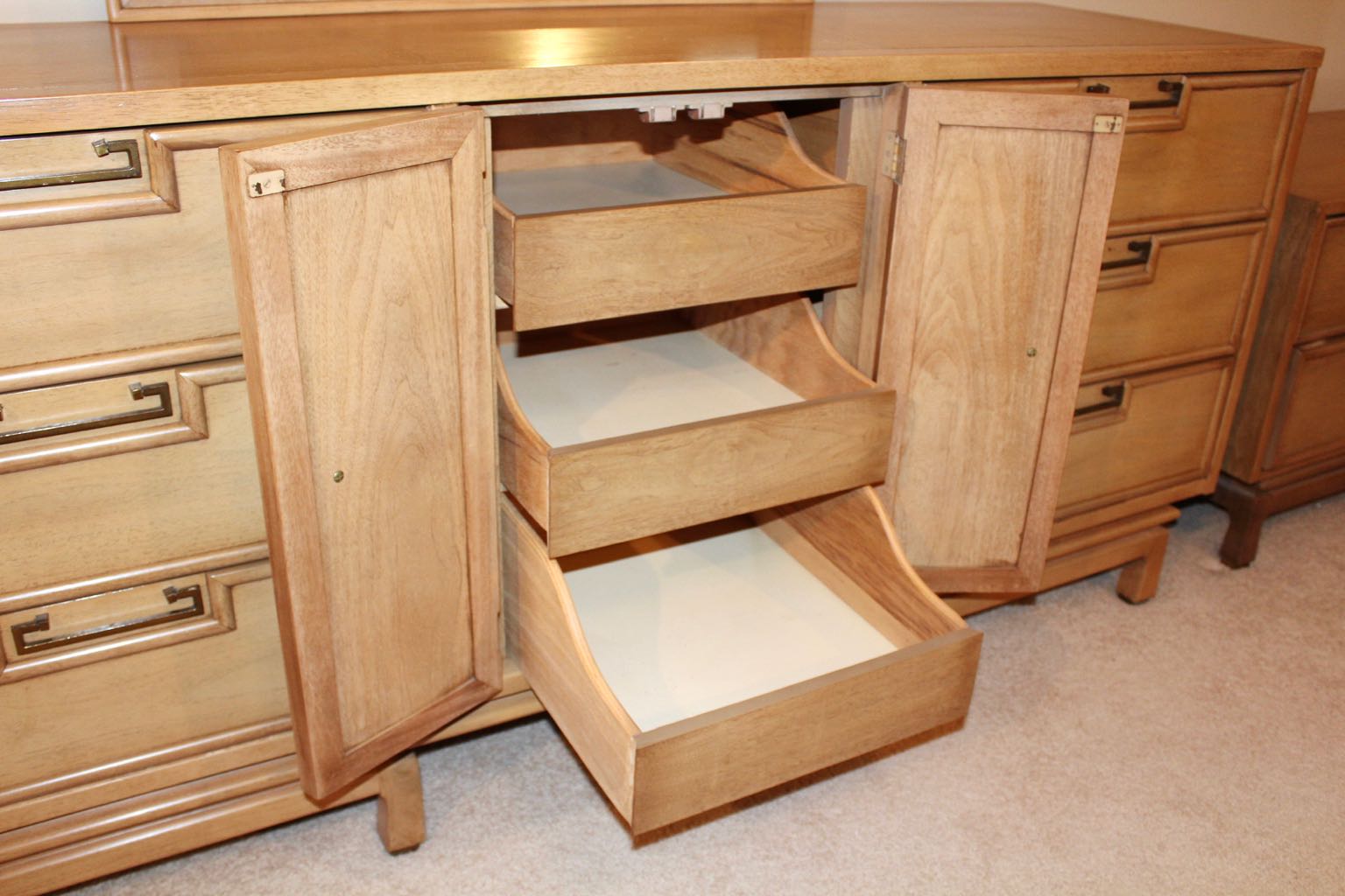 Mid Century Modern American of Martinsville Dresser with Mirror