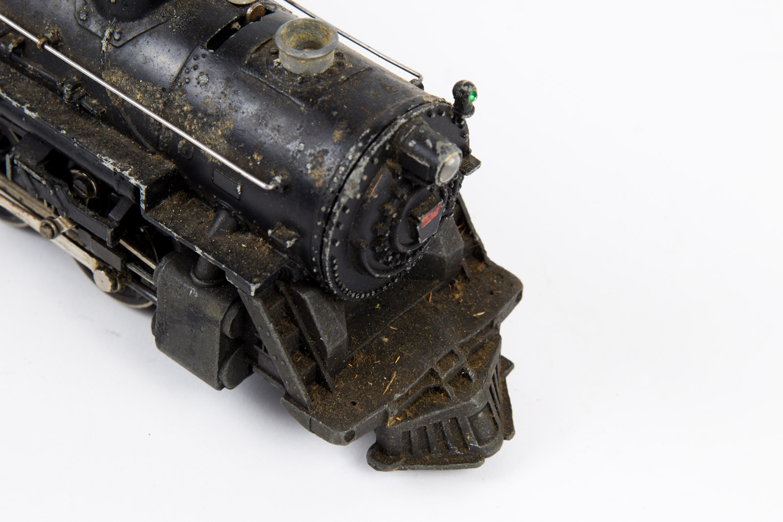 Vintage Lionel #2025 Steam Engine and #2466WX Tender Car