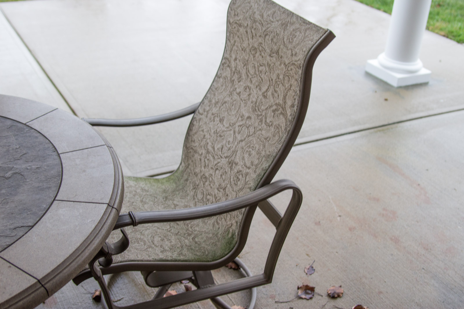 Tropitone Patio Furniture Set