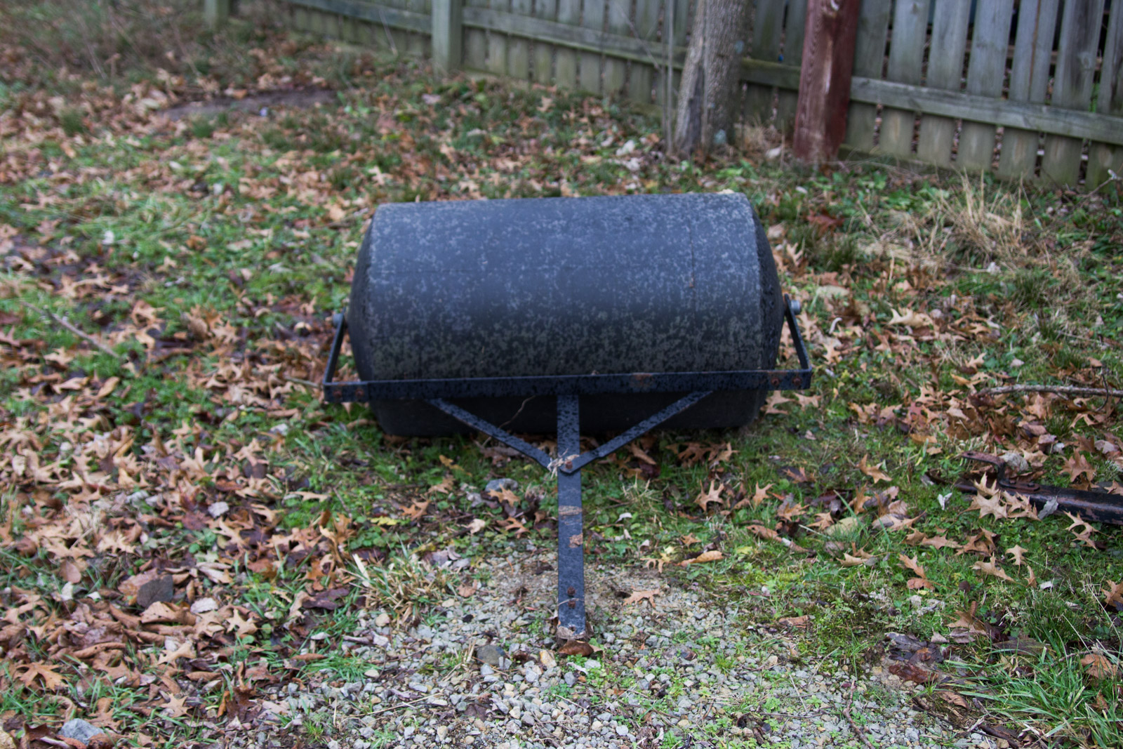 Brinly-Hardy Co. Water- Weighted Yard Roller