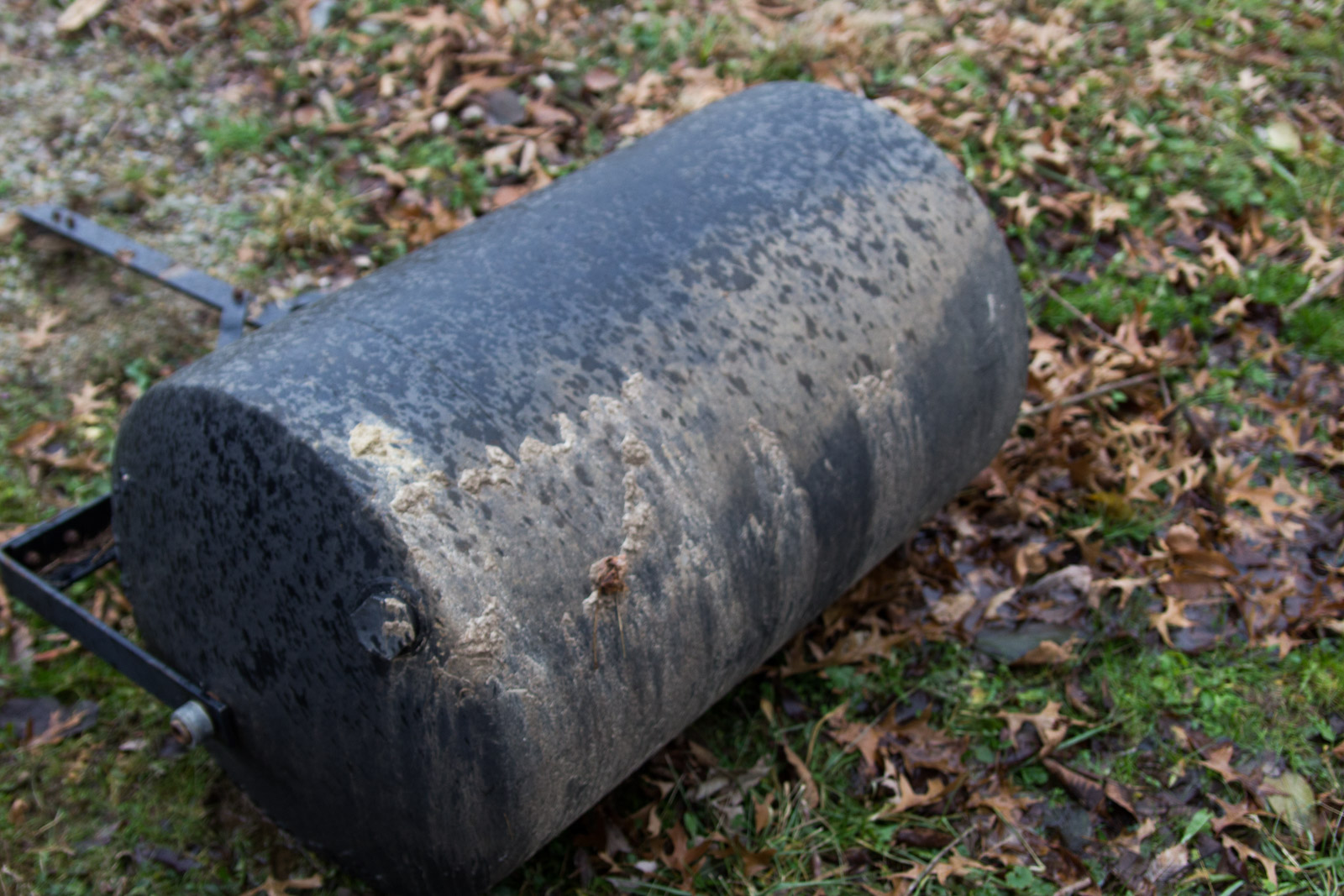 Brinly-Hardy Co. Water- Weighted Yard Roller