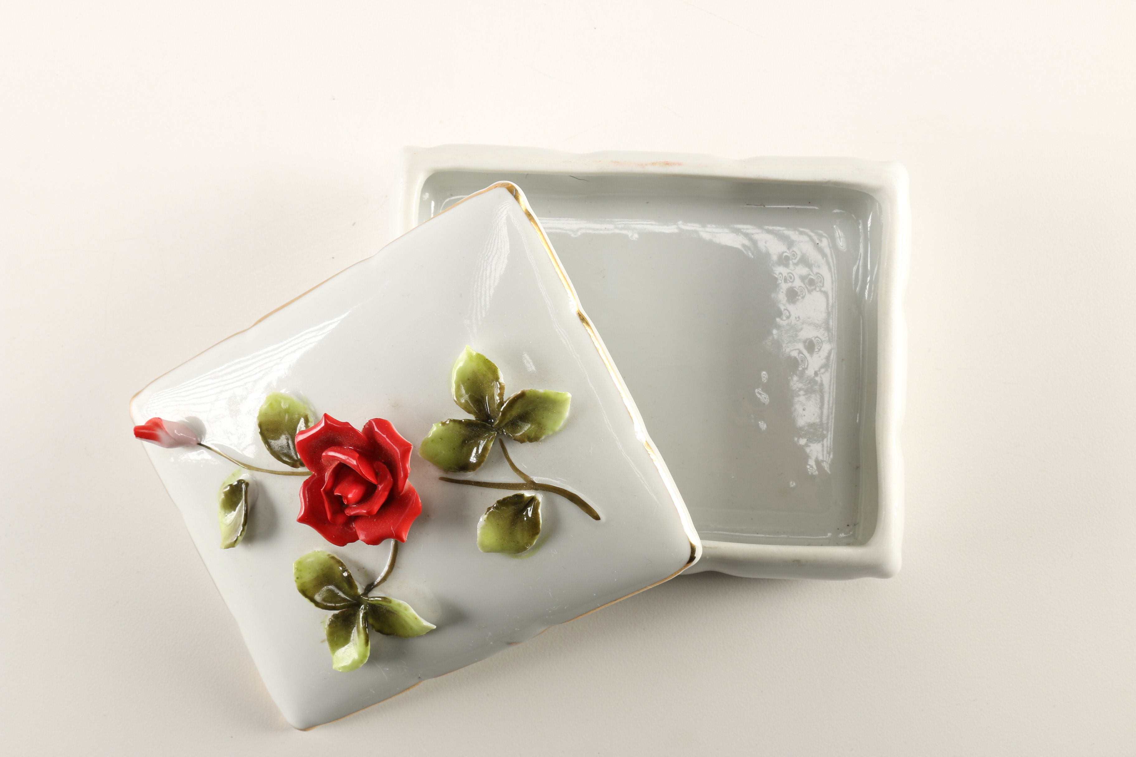 Vintage Rose Motif Dish Assortment