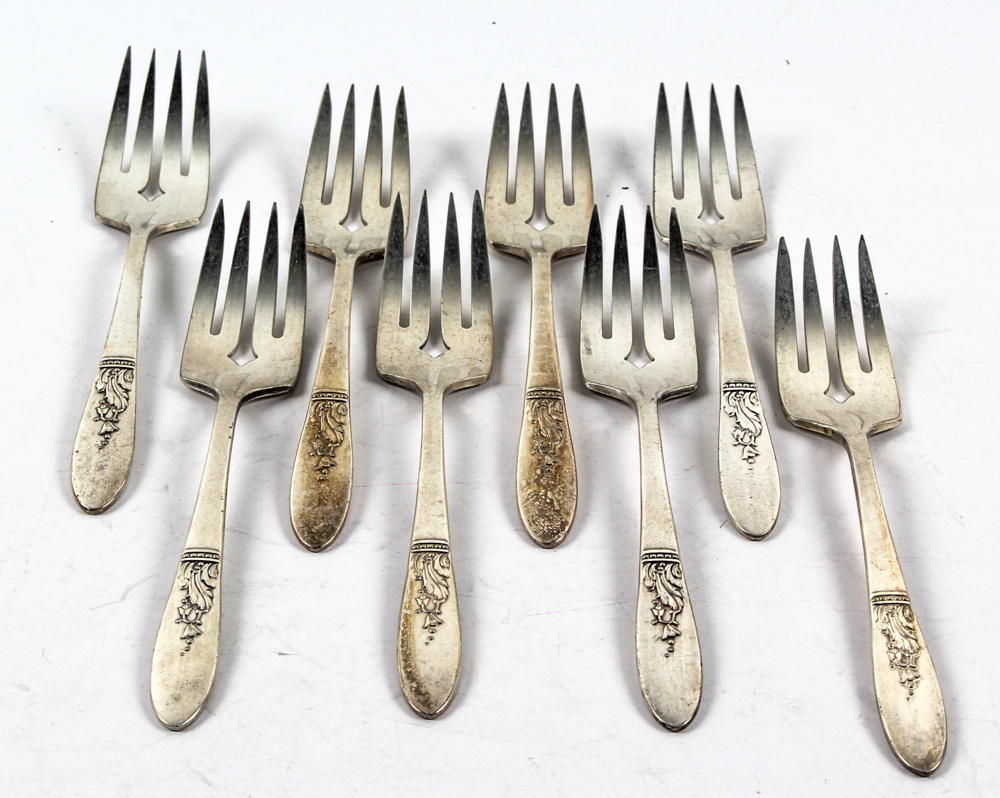 Oneida "Presentation" Pattern Silver Plate Flatware