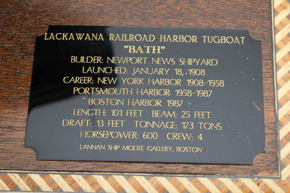 "Bath" Model Tugboat with Case and Book