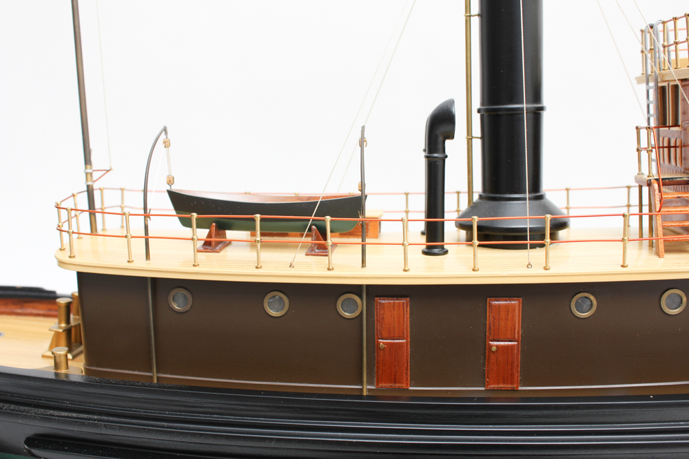 "Bath" Model Tugboat with Case and Book