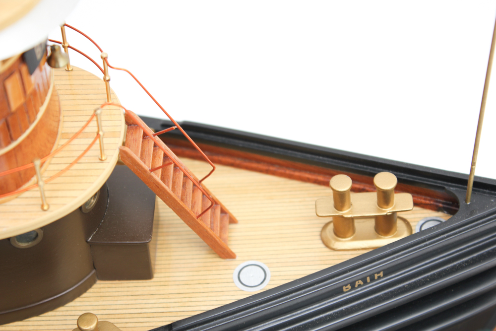 "Bath" Model Tugboat with Case and Book