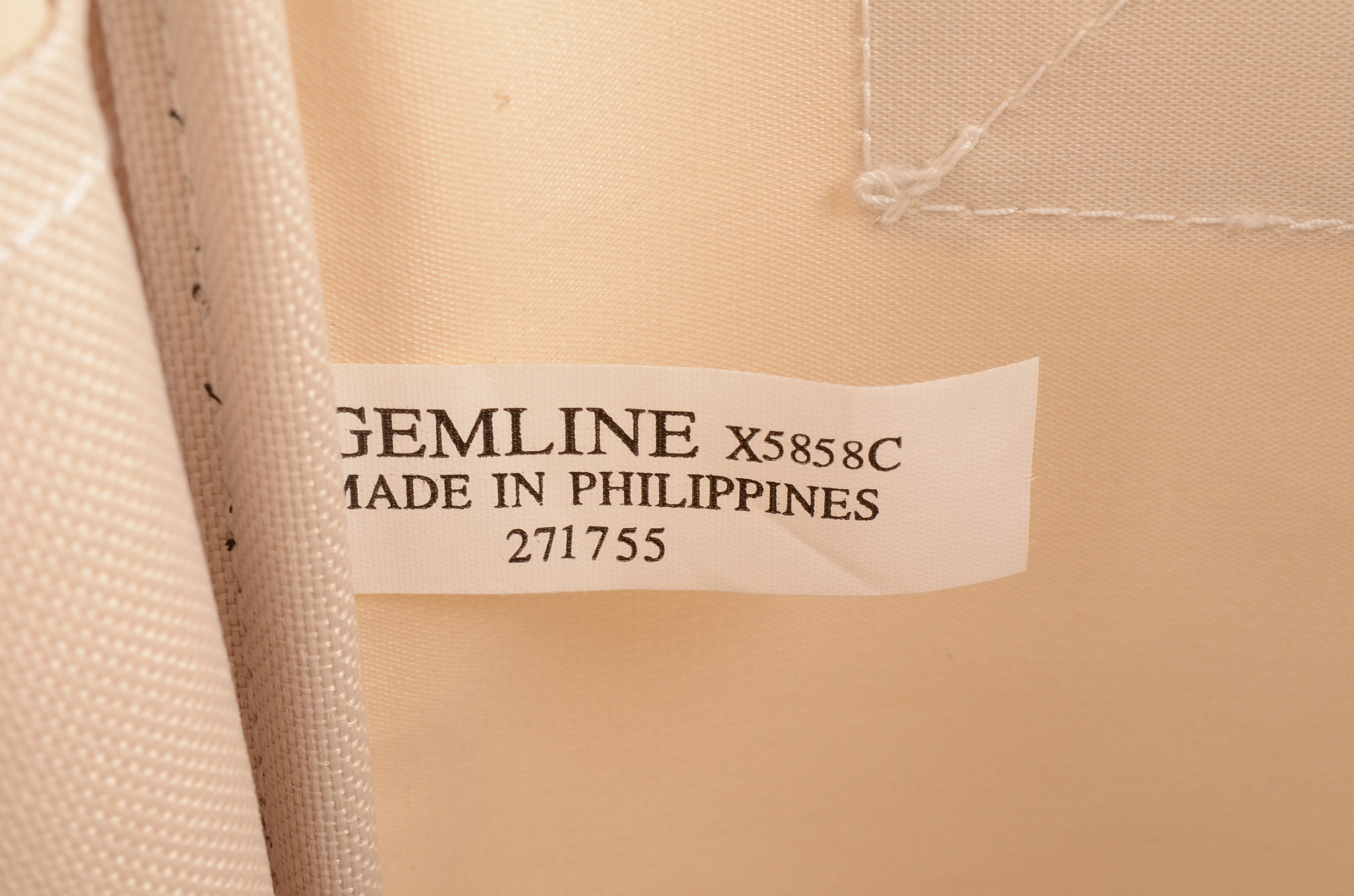 Harvard University Tote Bags