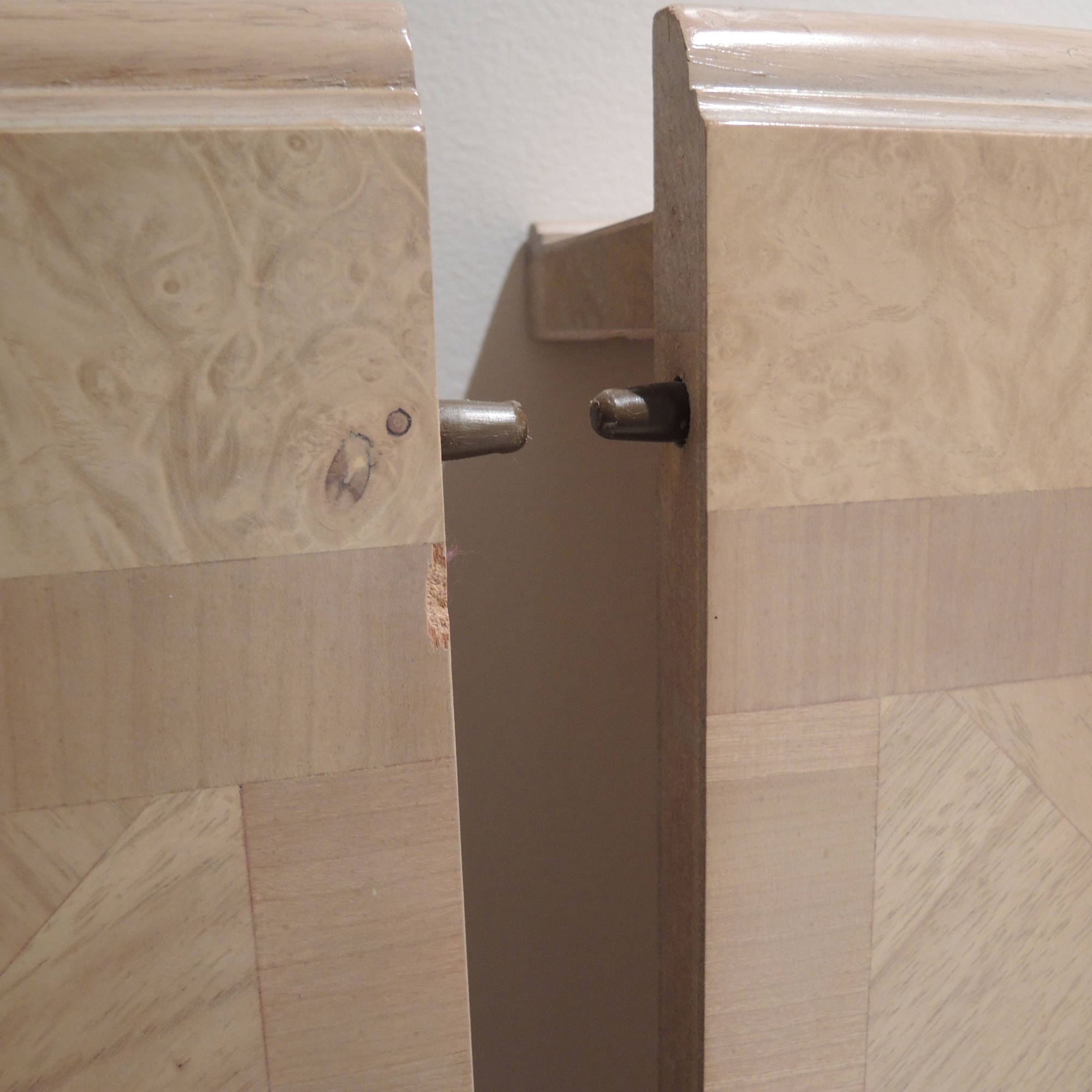 Thomasville French Provincial Style Dining Table and Six Chairs