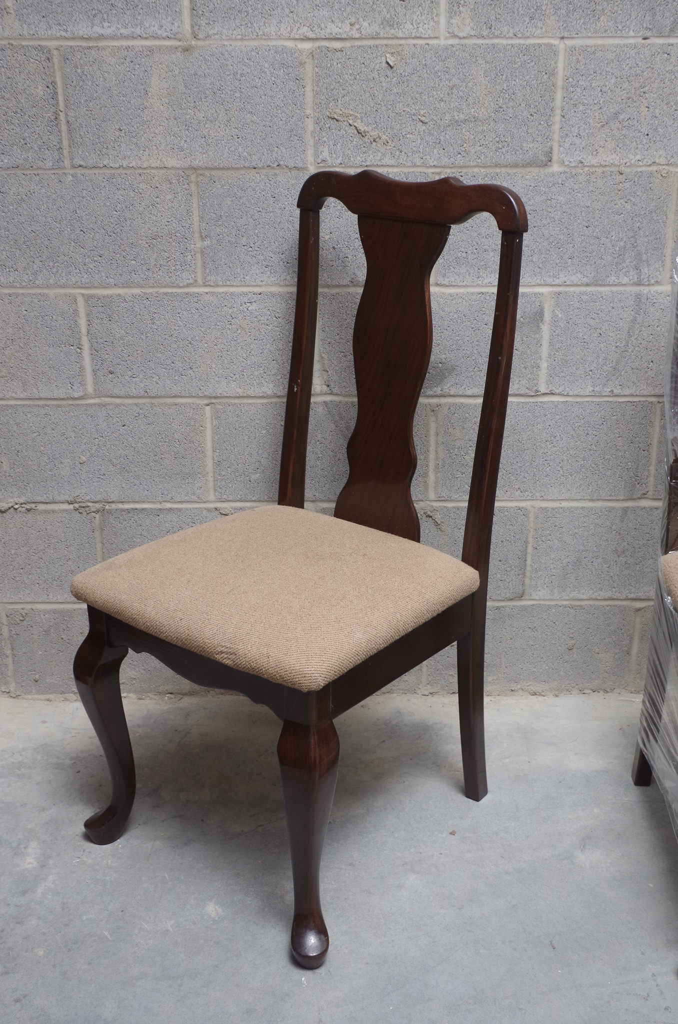 Queen Anne Style Oval Dining Table and Six Chairs