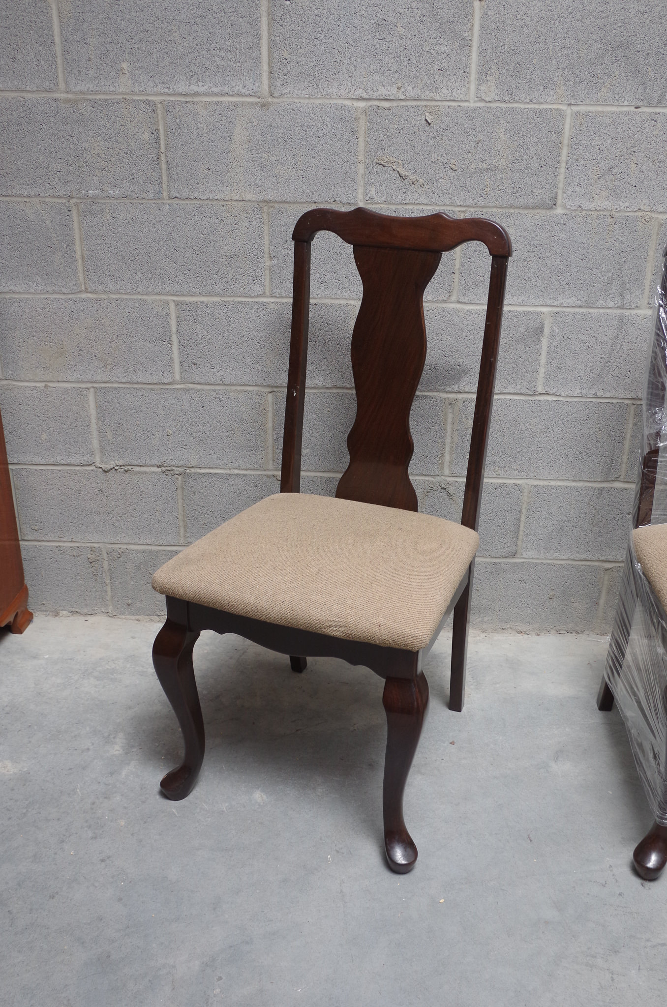 Queen Anne Style Oval Dining Table and Six Chairs