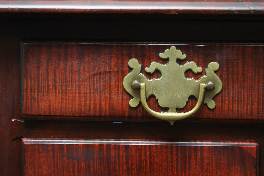 Mid 18th Century New England Queen Anne Dressing Table